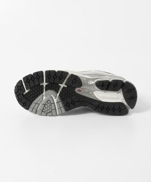NEW BALANCE(ニューバランス)の「NEW BALANCE 2002 GORE-TEX(スニーカー・メンズ・グレー・30/29/28.5/28/27.5/27/26.5/26)」の5枚目の写真
