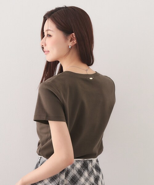 index（インデックス）の「【接触冷感】エンブレムロゴ刺繍Tシャツ《UVケア/洗濯機OK》（Tシャツ/カットソー・レディース・ブラウン系その他5/ナチュラル/チャコールグレー/オフホワイト・38/36/44/42/40）」の17枚目の写真
