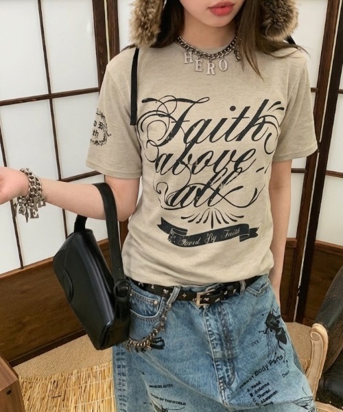 LAC-VERT(ラック・ヴェール)の「フィットリブピグメントプリントTシャツ(Tシャツ/カットソー・レディース・ブラウン/グレイッシュベージュ・FREE)」の15枚目の写真