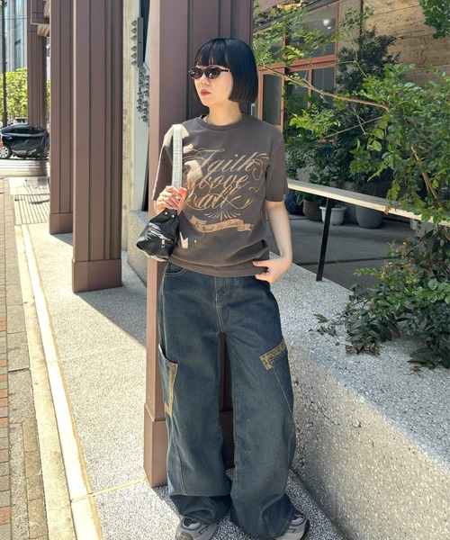 LAC-VERT(ラック・ヴェール)の「フィットリブピグメントプリントTシャツ(Tシャツ/カットソー・レディース・ブラウン/グレイッシュベージュ・FREE)」の8枚目の写真