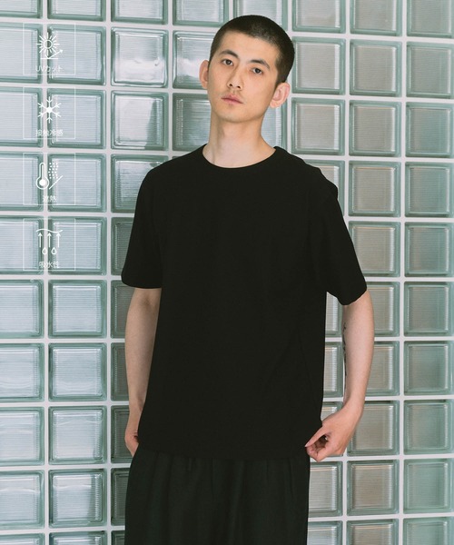 ADAM ET ROPE'(アダムエロペ)の「接触冷感【MINUS】スタンダードTシャツ/ストレッチ / 遮熱 / UVカット / 吸水拡散(Tシャツ/カットソー・メンズ・ホワイト/ネイビー/チャコールグレー/ブラック・M/L)」の1枚目の写真