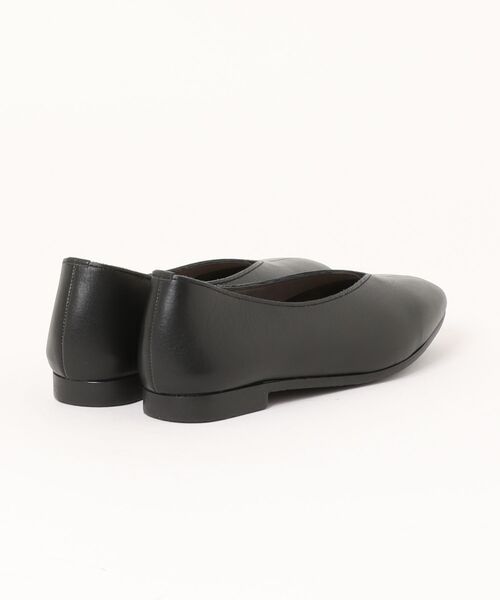 ing(イング)の「スクエアトゥVカットパンプス(パンプス・レディース・アイボリー/シルバー/ブラック・22.5cm/23cm/24cm/23.5cm/24.5cm)」の5枚目の写真