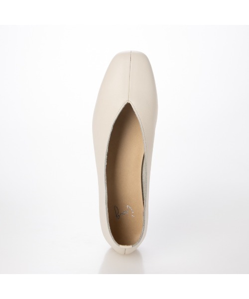 ing(イング)の「スクエアトゥVカットパンプス(パンプス・レディース・アイボリー/シルバー/ブラック・22.5cm/23cm/24cm/23.5cm/24.5cm)」の22枚目の写真