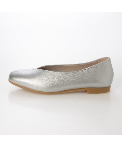 ing(イング)の「スクエアトゥVカットパンプス(パンプス・レディース・アイボリー/シルバー/ブラック・22.5cm/23cm/24cm/23.5cm/24.5cm)」の14枚目の写真