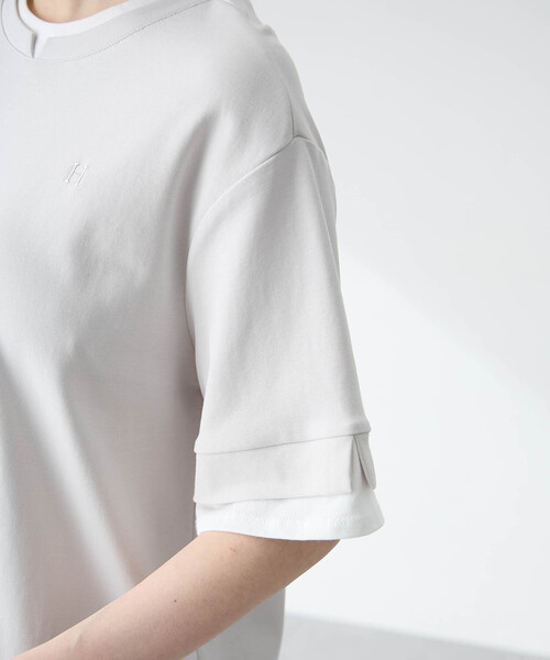 Petit Honfleur（プチオンフルール）の「レイヤード風スリットカットプルオーバー【接触冷感・UVカット】（Tシャツ/カットソー・レディース・グレー/ネイビー・M/L）」の14枚目の写真