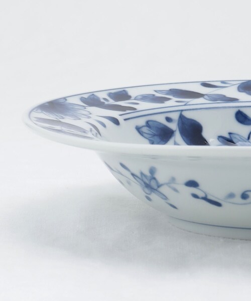 212 KITCHEN STORE(トゥワントゥキッチンストア)の「藍凛堂 リムパスタ 染唐草(食器・レディース・その他・00)」の6枚目の写真