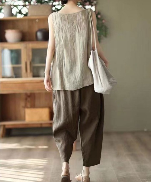 Flugge(フラッジー)の「リネンタッチノースリーブ(その他トップス・レディース・ベージュ/ブラック・LARGE/MEDIUM)」の5枚目の写真