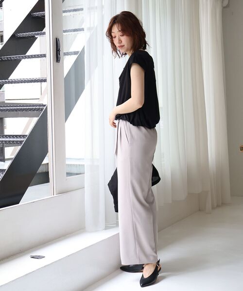 le.coeur blanc（ルクールブラン）の「ドレープネックカットソー（Tシャツ/カットソー・レディース・チャコールグレー/ブラック/オフホワイト/ブルー・38）」の19枚目の写真