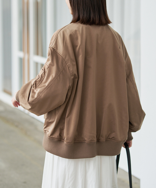 SLOBE IENA(スローブイエナ)の「《WEB限定カラーあり/》シングルMA-1(その他アウター・レディース・ベージュ/ブラック/カーキ/ブラウン・FREE)」の18枚目の写真
