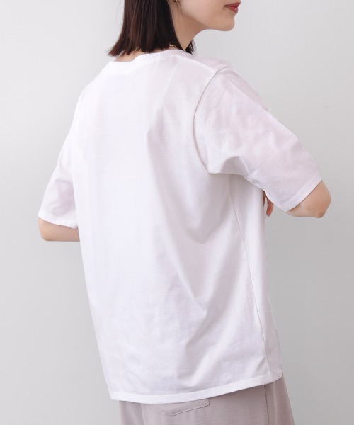Bou Jeloud（ブージュルード）の「デジタルフラワープリントＴシャツ（Tシャツ/カットソー・レディース・オフホワイト/チャコールグレー・FREE）」の11枚目の写真