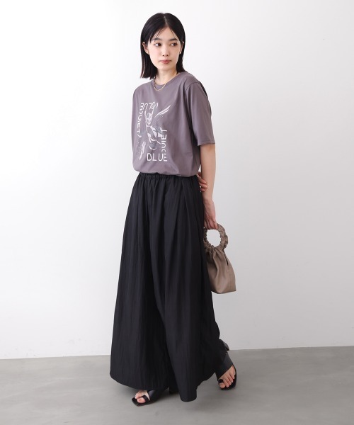 Bou Jeloud（ブージュルード）の「デジタルフラワープリントＴシャツ（Tシャツ/カットソー・レディース・オフホワイト/チャコールグレー・FREE）」の21枚目の写真