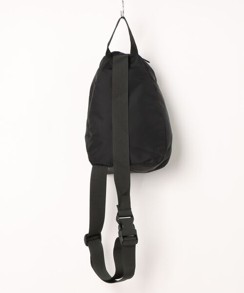 GOOD DEAL(グッドディール)の「Tough Traveler / タフトラベラー / PEANUTS SLING BAG / スリングバッグ / ワンショルダーバッグ(ボディバッグ/ウエストポーチ・レディース・ブラック/レッド/シルバー/タン/ブラック系その他/ブラウン系その他/Royal/チャコール/ピーコックグリーン系/バーガンディー・FREE)」の14枚目の写真