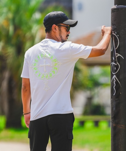 adamsJUGGLER(アダムスジャグラー)の「RTEGネオンホーリーサークルティー(Tシャツ/カットソー・メンズ・ホワイト/ブラック・S/L/M/XL/XXL)」の1枚目の写真