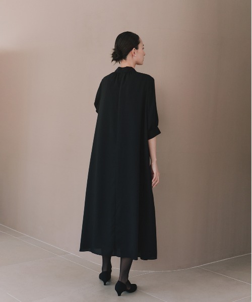kaene（カエン）の「ライトシフォンAラインワンピース［ブラックフォーマル対応：自宅洗濯可］冠婚葬祭 礼服 喪服 入学式 卒業式 七五三 お宮参り【清涼裏地：春夏も対応】（ワンピース・レディース・ブラック・S/M/L）」の4枚目の写真