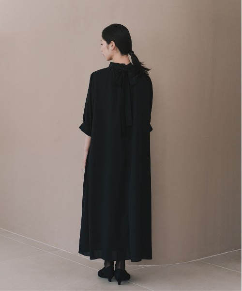 kaene（カエン）の「ライトシフォンAラインワンピース［ブラックフォーマル対応：自宅洗濯可］冠婚葬祭 礼服 喪服 入学式 卒業式 七五三 お宮参り【清涼裏地：春夏も対応】（ワンピース・レディース・ブラック・S/M/L）」の14枚目の写真