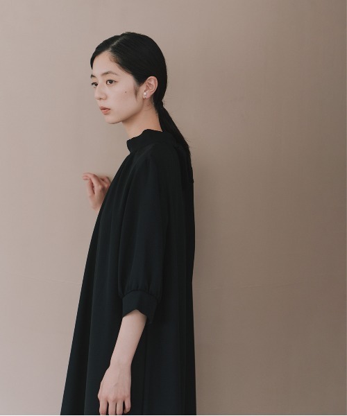 kaene（カエン）の「ライトシフォンAラインワンピース［ブラックフォーマル対応：自宅洗濯可］冠婚葬祭 礼服 喪服 入学式 卒業式 七五三 お宮参り【清涼裏地：春夏も対応】（ワンピース・レディース・ブラック・S/M/L）」の6枚目の写真