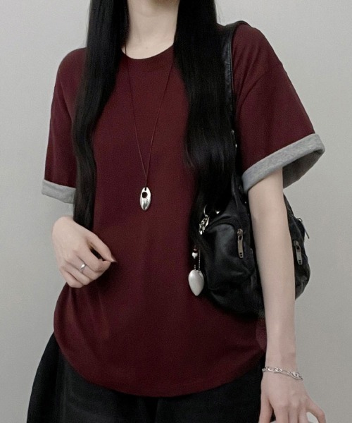 Emilie(エミリー)の「2WAY ロールアップバイカラー オーバーサイズ 半袖Tシャツ(Tシャツ/カットソー・レディース・ミント/ワイン/イエロー/ネイビー・FREE)」の1枚目の写真