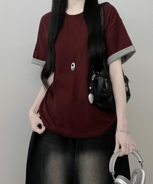 Emilie(エミリー)の「2WAY ロールアップバイカラー オーバーサイズ 半袖Tシャツ(Tシャツ/カットソー・レディース・ミント/ワイン/イエロー/ネイビー・FREE)」の14枚目の写真