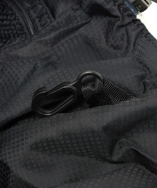 THE NORTH FACE(ザノースフェイス)の「【WEB限定】<THE NORTH FACE>ジオフェイスボックス トートバッグ(トートバッグ・レディース・ブラック/オフホワイト・FREE)」の10枚目の写真