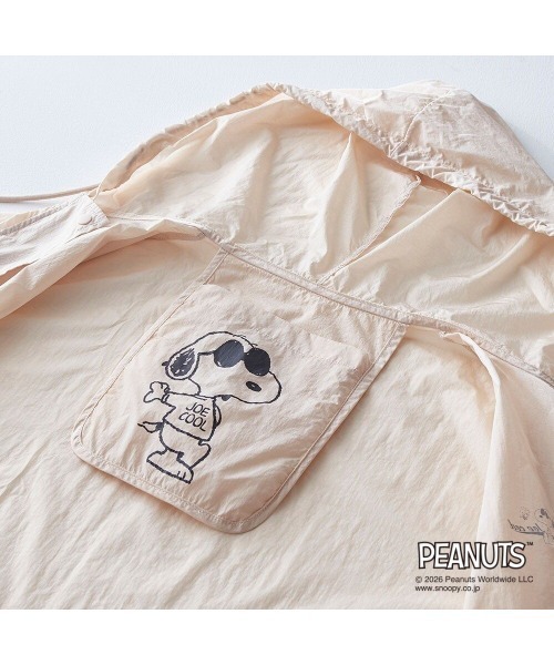 PEANUTS（ピーナッツ）の「UVポケッタブルパーカー「スヌーピー」（パーカー・レディース・オフホワイト・S/M/L/LL）」の6枚目の写真