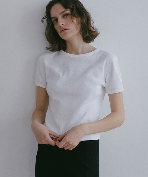 ETRE TOKYO(エトレトウキョウ)の「コンパクトフライスTee(Tシャツ/カットソー・レディース・ホワイト/チャコール/レッド・FREE)」の8枚目の写真