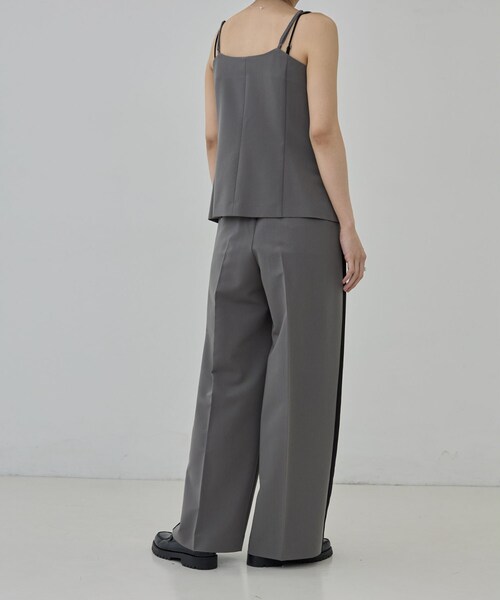 GALLEST(ギャレスト)の「Comfy Slacks|イージーサイドラインワイドパンツ【LIVE紹介/上枝みどりさん着用/通勤】(その他パンツ・レディース・ベージュ系4/ブラック系5/グレー系その他6・34/36/38/40)」の4枚目の写真