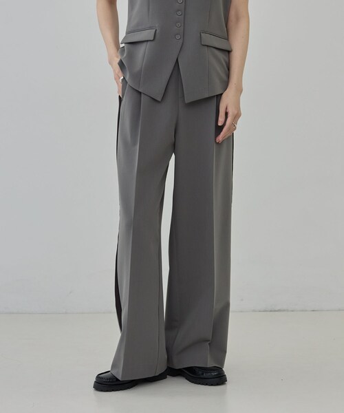GALLEST(ギャレスト)の「Comfy Slacks|イージーサイドラインワイドパンツ【LIVE紹介/上枝みどりさん着用/通勤】(その他パンツ・レディース・ベージュ系4/ブラック系5/グレー系その他6・34/36/38/40)」の5枚目の写真