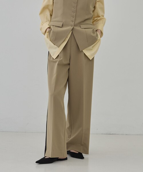 GALLEST(ギャレスト)の「Comfy Slacks|イージーサイドラインワイドパンツ【LIVE紹介/上枝みどりさん着用/通勤】(その他パンツ・レディース・ベージュ系4/ブラック系5/グレー系その他6・34/36/38/40)」の10枚目の写真