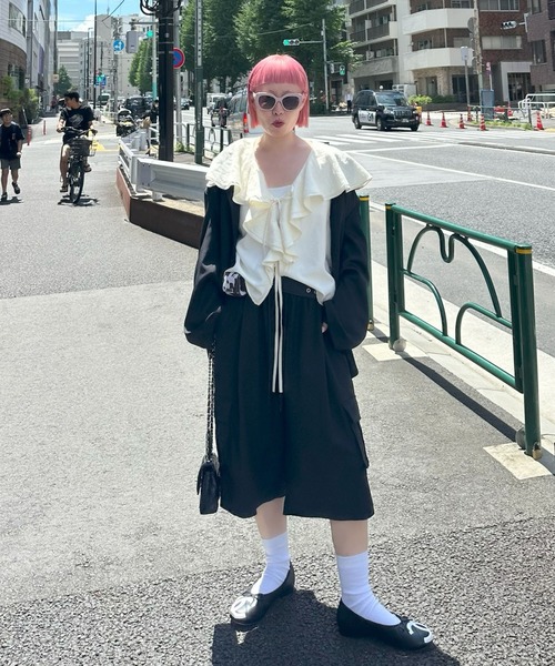 Alley Tokyo(アリートーキョー)の「【セットアップで着られる】けっこうおっきめのかっこいいジャケット(テーラードジャケット・レディース・グレー/ブラック/オフホワイト・FREE)」の7枚目の写真