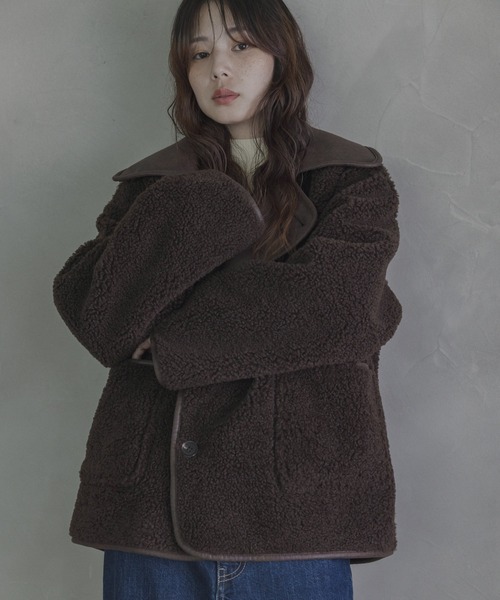 URBAN RESEARCH Sonny Label（アーバンリサーチサニーレーベル）の「リバーシブルフェイクムートンボアコート（ムートンコート・レディース・ブラック/ブラウン・FREE）」の2枚目の写真