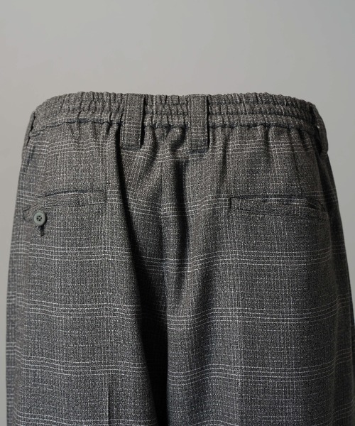 MAISON SPECIAL(メゾンスペシャル)の「《UNISEX》ツイーディーシャドウチェックプライムワイドツータックスラックス/Tweedy Shadow Check Prime-Wide Two-tuck Slacks【MAISON SPECIAL/メゾンスペシャル】■セットアップ対応■(スラックス・メンズ・ブラック/チャコールグレー・2/1/0)」の17枚目の写真