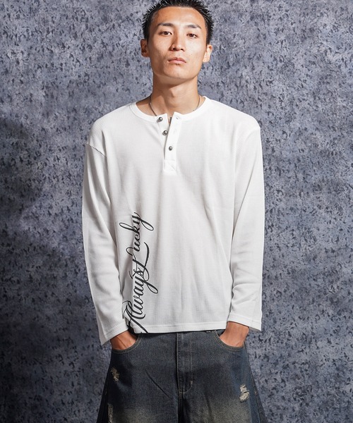 1111clothing（ワンフォークロージング）の「レタリング ヘンリーネック サーマルロンT / Lettering Henley Neck Thermal Long Sleeve T-Shirt（Tシャツ/カットソー・メンズ・ホワイト系1/ホワイト系2/ブラック系1/ブラック系2・S/M/L）」の17枚目の写真