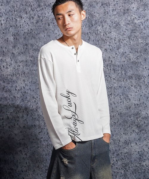 1111clothing（ワンフォークロージング）の「レタリング ヘンリーネック サーマルロンT / Lettering Henley Neck Thermal Long Sleeve T-Shirt（Tシャツ/カットソー・メンズ・ホワイト系1/ホワイト系2/ブラック系1/ブラック系2・S/M/L）」の20枚目の写真