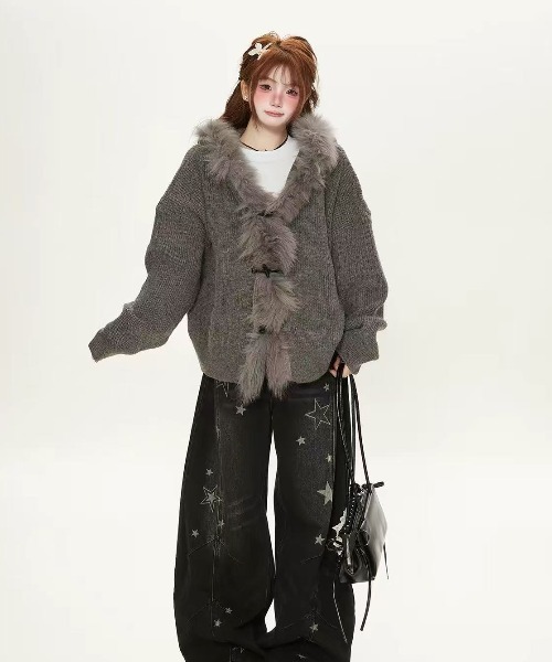 Teem Store(チームストア)の「ファー切り替え フード付きオーバーサイズニットブルゾン(その他アウター・レディース・グレー/ブラウン・M)」の6枚目の写真