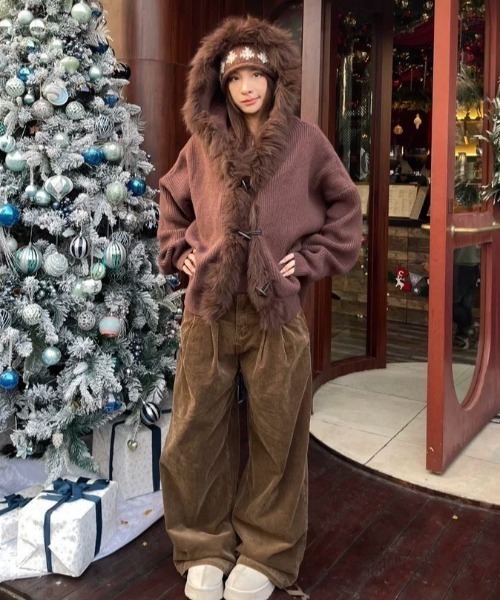 Teem Store(チームストア)の「ファー切り替え フード付きオーバーサイズニットブルゾン(その他アウター・レディース・グレー/ブラウン・M)」の18枚目の写真