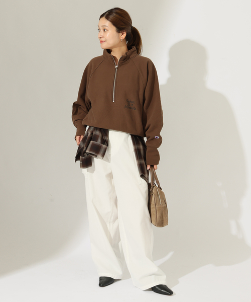 Champion(チャンピオン)の「別注【CHAMPION/チャンピオン】 for JS RW 11.5oz HALF ZIP SWEAT(スウェット・レディース・アイボリー/ブラウン/チャコールグレー/ブラック・LARGE)」の20枚目の写真
