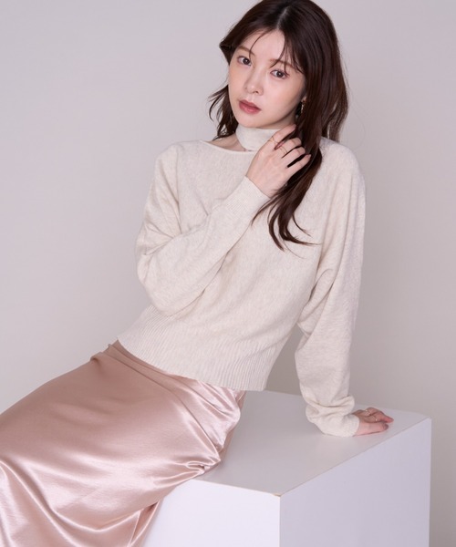 MISCH MASCH(ミッシュマッシュ)の「2026秋冬新作 チョーカーネックカットアウトニット(ニット/セーター・レディース・ブラウン/ホワイト/ブラック/ベージュ・フリ-)」の6枚目の写真