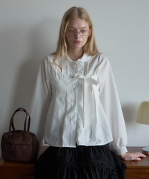 リボン付き丸襟BL/Round-collar blouse with a ribbon