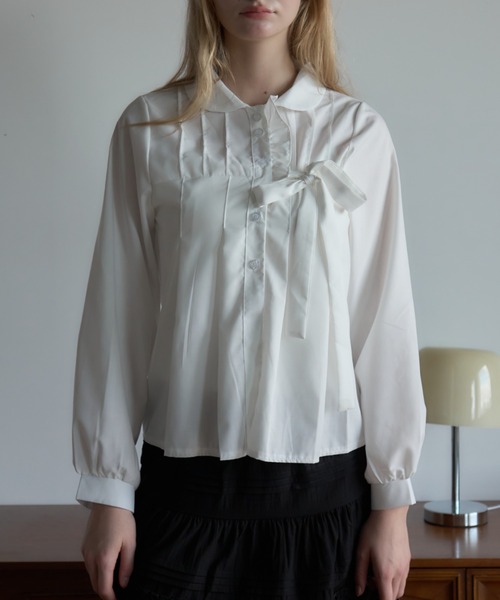 Birthday room(バースデイルーム)の「リボン付き丸襟BL/Round-collar blouse with a ribbon(シャツ/ブラウス・レディース・ホワイト/ブラック・FREE)」の7枚目の写真