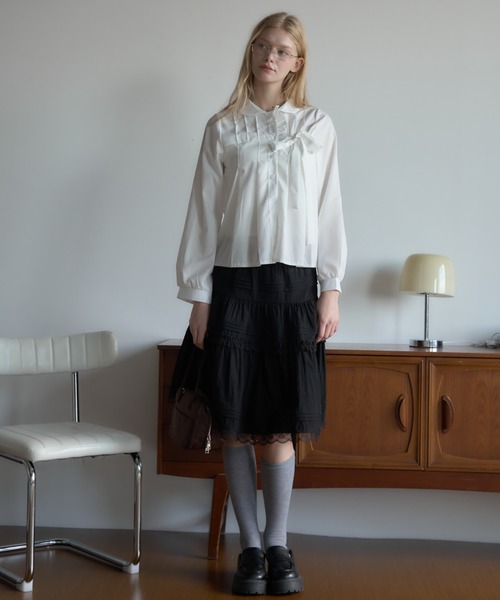 Birthday room(バースデイルーム)の「リボン付き丸襟BL/Round-collar blouse with a ribbon(シャツ/ブラウス・レディース・ホワイト/ブラック・FREE)」の9枚目の写真