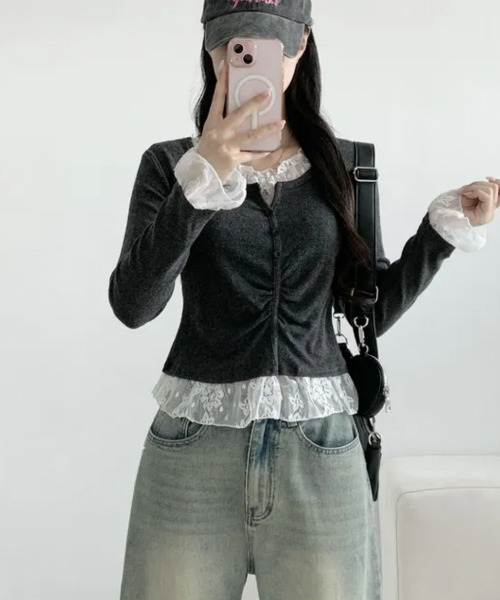 VIVID LADY（ビビッドレディー）の「レースドッキング シャーリング長袖トップス（Tシャツ/カットソー・レディース・チャコールグレー/ブラック・FREE）」の17枚目の写真