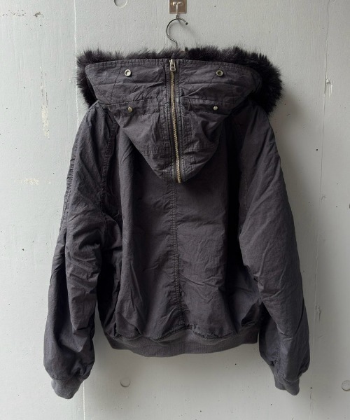 B'2nd(ビーセカンド)の「ANOTHER ROOM(アナザールーム) ASUTEX C.NYLON N2B(その他アウター・メンズ・ブラック/カーキ・M/L)」の6枚目の写真