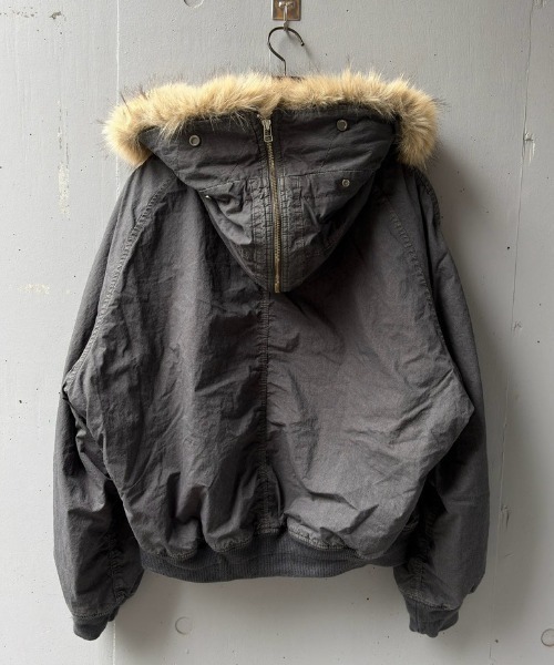 B'2nd(ビーセカンド)の「ANOTHER ROOM(アナザールーム) ASUTEX C.NYLON N2B(その他アウター・メンズ・ブラック/カーキ・M/L)」の9枚目の写真