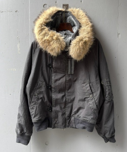 B'2nd(ビーセカンド)の「ANOTHER ROOM(アナザールーム) ASUTEX C.NYLON N2B(その他アウター・メンズ・ブラック/カーキ・M/L)」の8枚目の写真