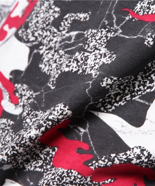 PUMA(プーマ)の「PUMA X TRAPSTAR LOGO TEE(Tシャツ/カットソー・メンズ・ブラック系その他/レッド/ホワイト/ブラック・X-SMALL/MEDIUM/SMALL/LARGE/X-LARGE)」の6枚目の写真