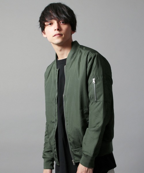 THE CASUAL�i�J�W���A���j�́uMA-1���ȃW���P�b�g�iMA-1�j�v�b�J�[�L