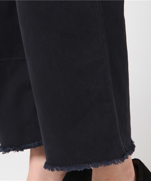 archives（アルシーヴ）の「フレイドヘムチノワイドパンツ（チノパンツ・レディース・ベージュ/ネイビー・MEDIUM）」の9枚目の写真