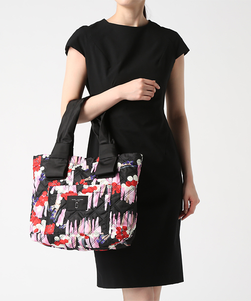 MARC JACOBS（マークジェイコブス）の「GEO SPOT PRINTED KNOT/ジオ 