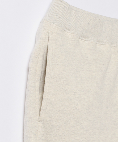 BEAMS PLUS(ビームスプラス)の「LOOPWHEELER×BEAMS PLUS / 別注 アスレチックパンツ(スウェットパンツ・メンズ・ナチュラル/オリーブ/ネイビー/グレー・LARGE/SMALL/MEDIUM)」の10枚目の写真