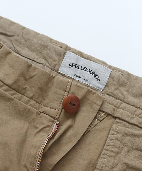 SPELLBOUND（スペルバウンド）の「[SPELLBOUND / スペルバウンド]　ストレッチタックワイドパンツ（チノパンツ・メンズ・ネイビー/ブラック/オリーブ/ベージュ・32inch/30inch/34inch）」の17枚目の写真